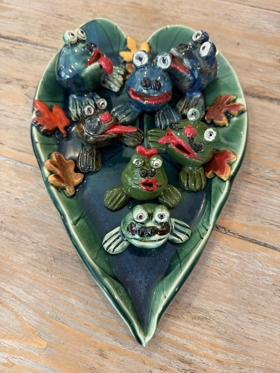 Frogs on a lily pad